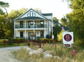 The Historic Elk Mountain Hotel, міні-готель з рестораном у місті Elk Mountain