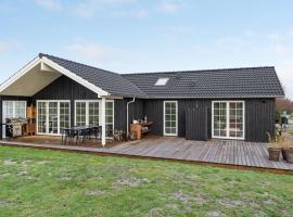 Holiday Home Annerose - 550m from the sea in Sealand by Interhome, hotel a Føllenslev