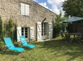 Maison de village et jardin , à Mornac sur Seudre
