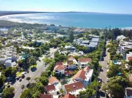 102 Resort on Noosa Hill Heart of Noosa