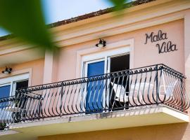 Apartments Mala Vila: Rab şehrinde bir lüks otel