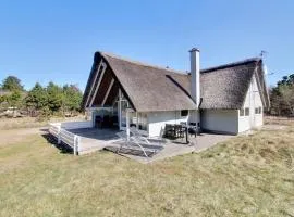 Holiday Home Almina - 1km from the sea in Western Jutland by Interhome
