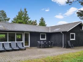Holiday Home Arnold - 3-3km from the sea in Western Jutland by Interhome, hotell i Mølby