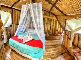 Eco Quechua Lodge ลอดจ์ในซานตาเตเรซา