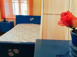 Nionas Cheerful House, cottage di P&iacute;so Meri&aacute;