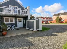 Apartment Sote - 1-2km from the sea in Western Jutland by Interhome, apartament din Blåvand