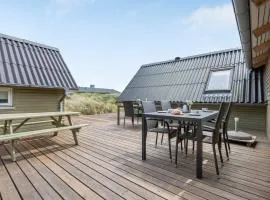 Holiday Home Hinz - from the sea by Interhome