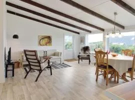 Apartment Larentius - 200m from the sea by Interhome