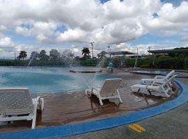 Apartamento Aroma de Caf&eacute;, hotel com piscina em Montenegro