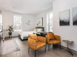 Amazing New Apartment Close to Mount Royal Le Plateau by Denstays