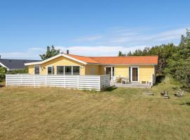 Holiday Home Kanerva - 350m from the sea in NW Jutland by Interhome, budgethotell i Torsted