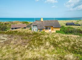 Holiday Home Quirina - 75m from the sea in NW Jutland by Interhome, hotelli kohteessa Torsted