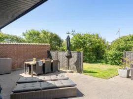 Holiday Home Gudlaug - 400m from the sea by Interhome