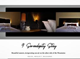 9 Serendipity Stay, hotelli kohteessa George lähellä maamerkkiä Garden Route Dam
