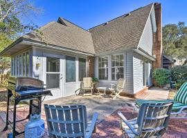 Family-Friendly Niceville Home By Golf Club!, hotel Niceville-ben