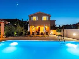 Awesome Home In Zaton With Outdoor Swimming Pool