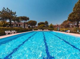 Holiday Homes in Porto Santa Margherita 43919, hotel Porto Santa Margherita di Caorléban