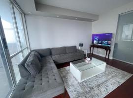 Heart of Downtown Toronto. Eaton Center. Two Bedroom, Two Bathroom + Office Den, budget hotel in Toronto