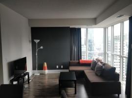 Entertainment District, Downtown Toronto - 300 Front 1 Bed 1 Bath, City View, hotel v Toronte