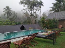 Rainforest Chalets - Rainforest Tours,Pool And Ac, resort in Deniyaya