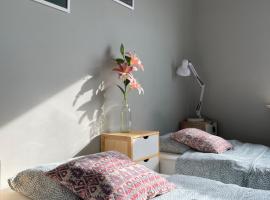 Szumi Las Bed & Breakfast – obiekty na wynajem sezonowy w Otwocku