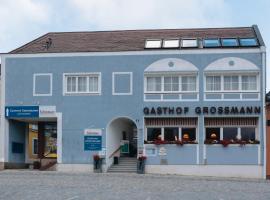 Gasthof Großmann, готель біля визначного місця Heidenreichstein Castle, у місті Гайденрайхштайн