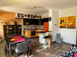 Appartamento La Casaccia, Ferienwohnung in Comabbio