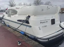 Magnifique bateau au coeur du Nivernais à l'étang de BAYE