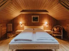 Residence Obermoarhof - Family Apartments with Pool & Playground