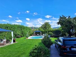 Apartamento Maria, hotel with pools in Kleinheubach