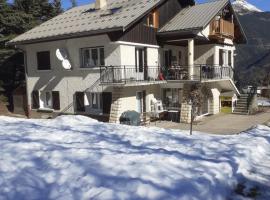 La Grande Lauze, hotel di Champcella