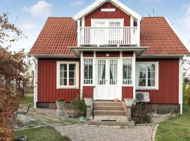 Nice Home In lmeboda With Wifi, hotel with parking in Älmeboda