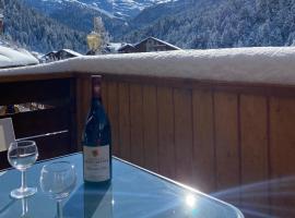 Chalet Olympie, Appartement avec balcon et vue montagne, ski aux pieds, Méribel-Mottaret, three-star hotel in Méribel