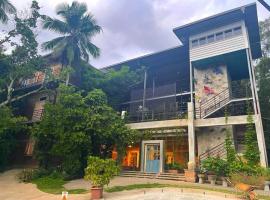 Ceylon Kingsmen Garden Hotel - Katunayake, hotel em Negombo