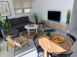 The Palm Apartment Karpathos, hotel in Karpathos Town