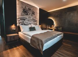 Mediterraneo Luxury Room Esztergom, parkimisega hotell sihtkohas Esztergom