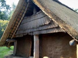 Uniek overnachten in de prehistorie, Zelt-Lodge in Lelystad