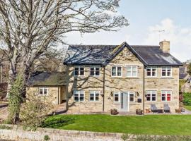 Alnside Lodge near Alnmouth with hot tub, hotell med parkeringsplass i Lesbury