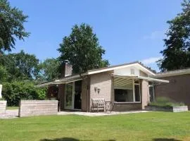 Achthoek 67, quiet location minutes from the beach