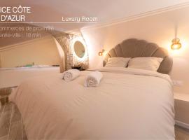 Luxury Room, Parking, Wifi, Jacuzzi, Balnéo, luxury hotel in Nice