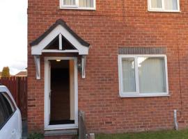 South Shield's Diamond 3 Bedroom House Sleeps 6, semesterhus i South Shields