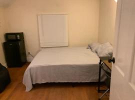 Luke's Hostel, holiday rental in Albany