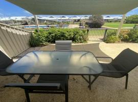 Unit 48 Seafront Estate: Jurien Bay şehrinde bir kır evi