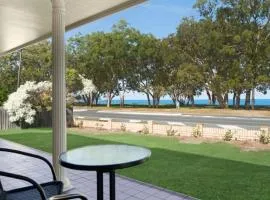 Large family waterfront home with room for a boat - Welsby Pde, Bongaree