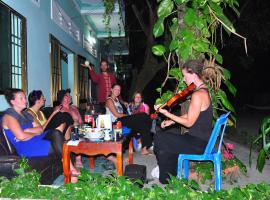 Hai Anh Guesthouse, allotjament a la platja a Duong Dong