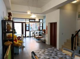 埔里包棟民宿木子小屋, hotel with hot tubs in Puli