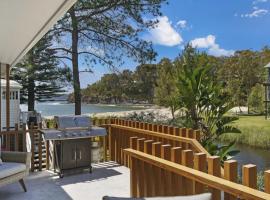 Pearly Sands 2 - Modern and Ocean Views, feriebolig i Pearl Beach