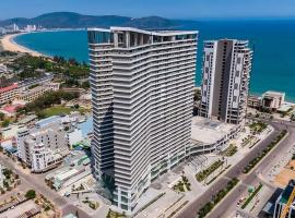 Viesnīca ar burbuļvannu Glese Balcony Seaview Apartment - FLC Sea Tower Quy Nhon pilsētā Kuinjena