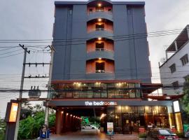 The Bedrooms Maeklong and Services Apartment, hotell i Samut Songkhram