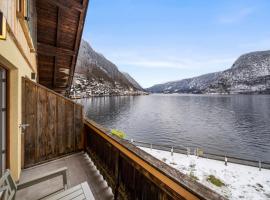 Hallstatt Lakeside Top 5 - Zimmer mit Balkon, хотел в Халщат